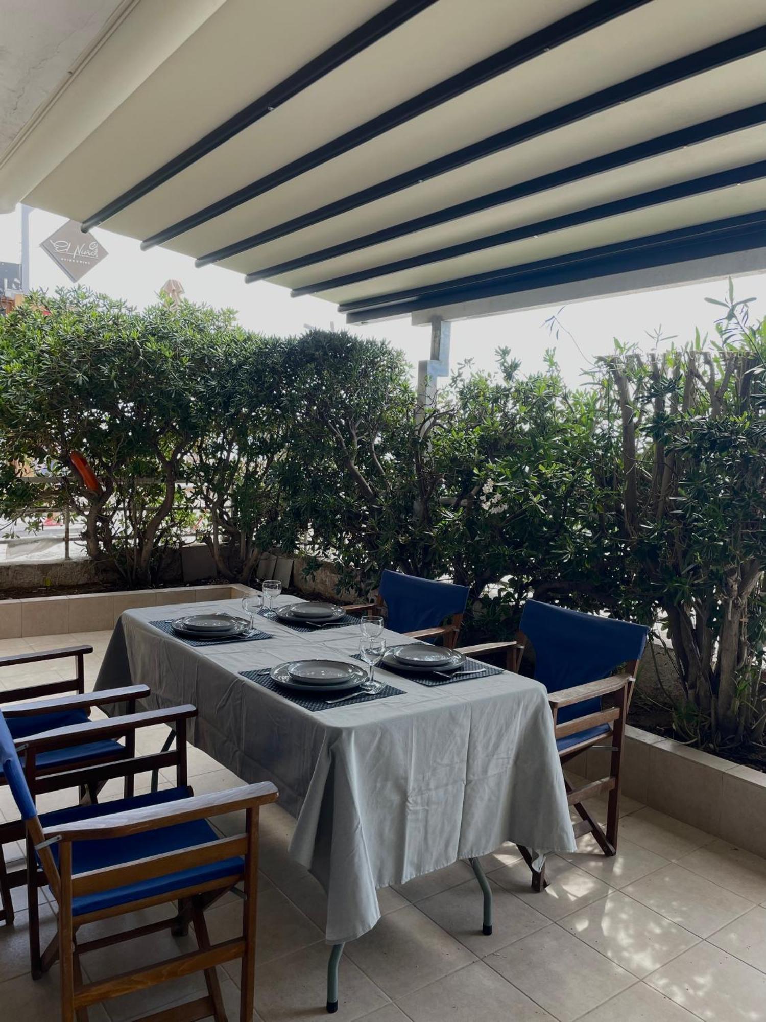 Sea La Vie - Beachfront Retreat Λουτράκι Εξωτερικό φωτογραφία